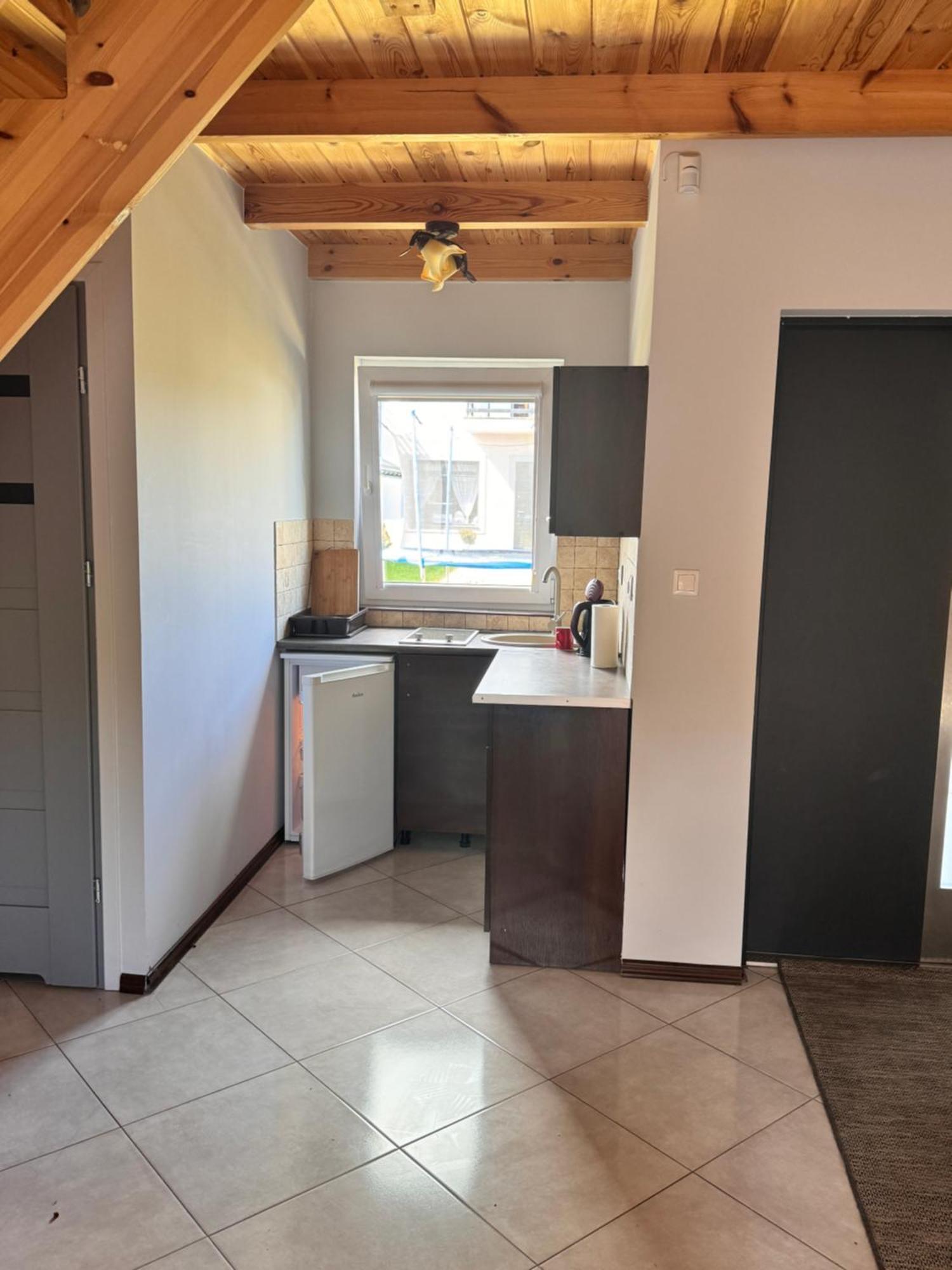Apartamenty Maja -Pokoje - Domy Wakacyjne -Basen Podgrzewany -Jacuzzi - Sauna Leba Exterior photo