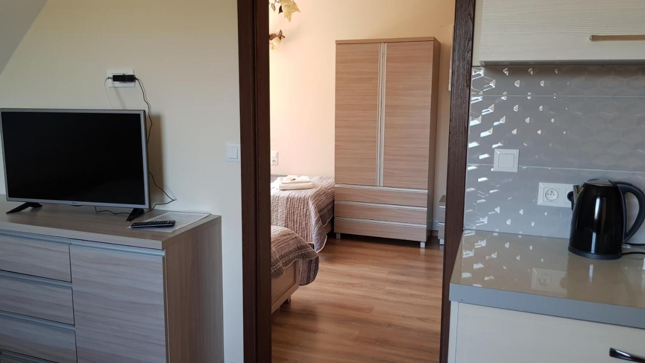 Apartamenty Maja -Pokoje - Domy Wakacyjne -Basen Podgrzewany -Jacuzzi - Sauna Leba Exterior photo